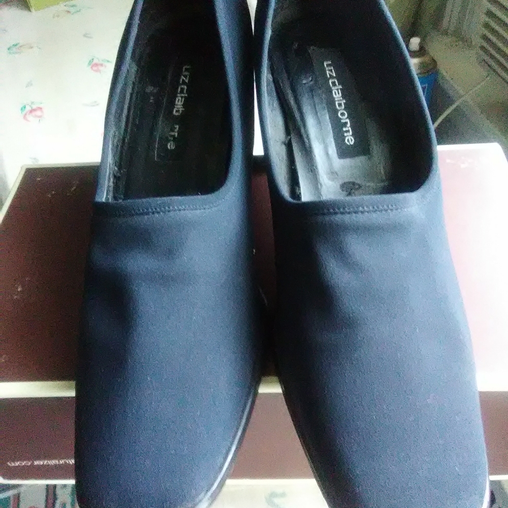 Shoe